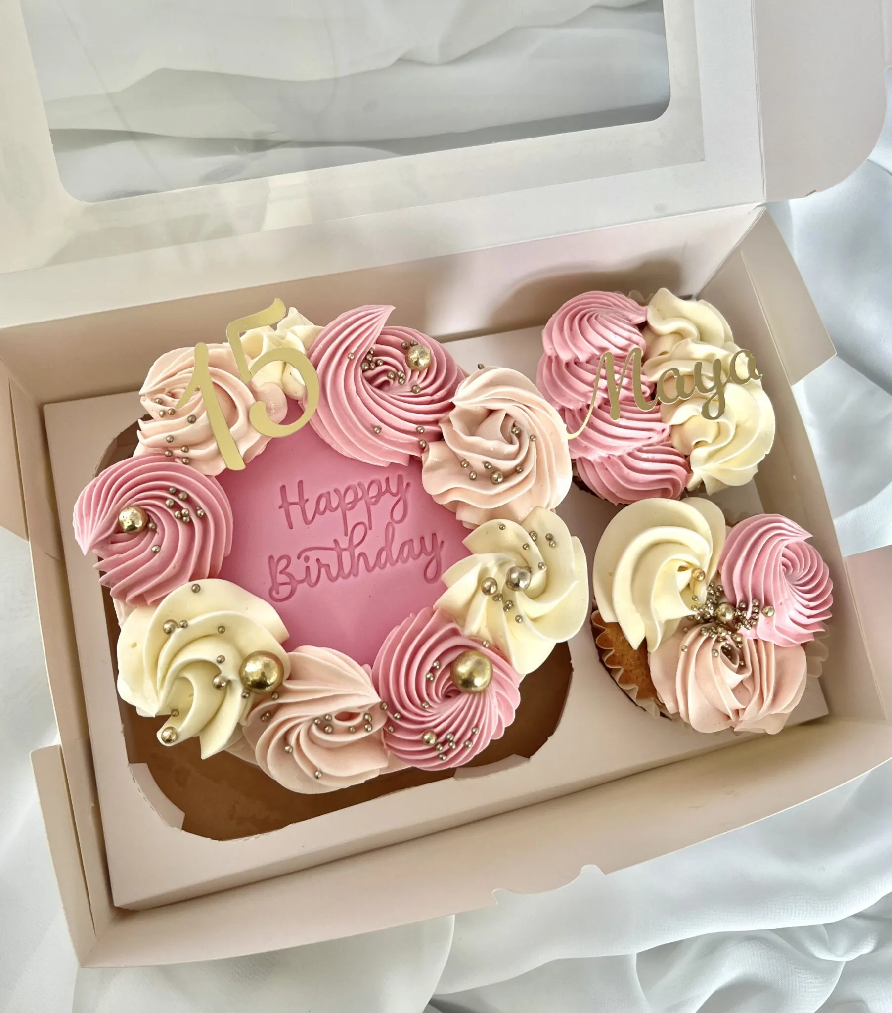 Pink 15th birthday bento box