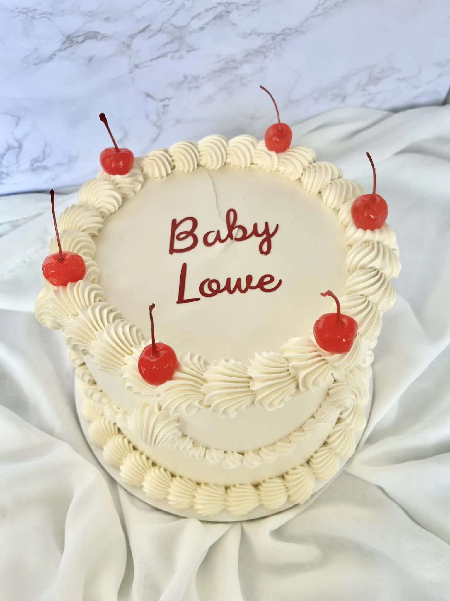 Baby shower cake